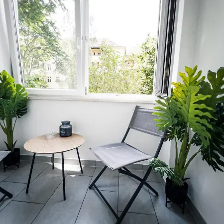 Apartment Ruhige 2 Schlafzimmer Wohnung: 5 Einzelbetten + Küche, Modernes Bad, Tv, Waschmaschine Leipzig